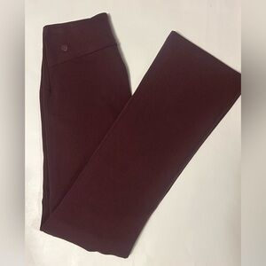 EUC Lululemon Ribbed Softstreme Flared Pant*Regular